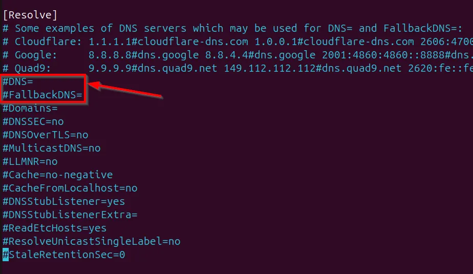Ảnh chụp màn hình file cấu hình /etc/systemd/resolved.conf trong Ubuntu, minh họa cách chỉnh sửa cài đặt DNS cho toàn hệ thống.