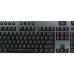 Bàn phím cơ không dây Logitech G915 X Lightspeed với đèn nền RGB đang hoạt động