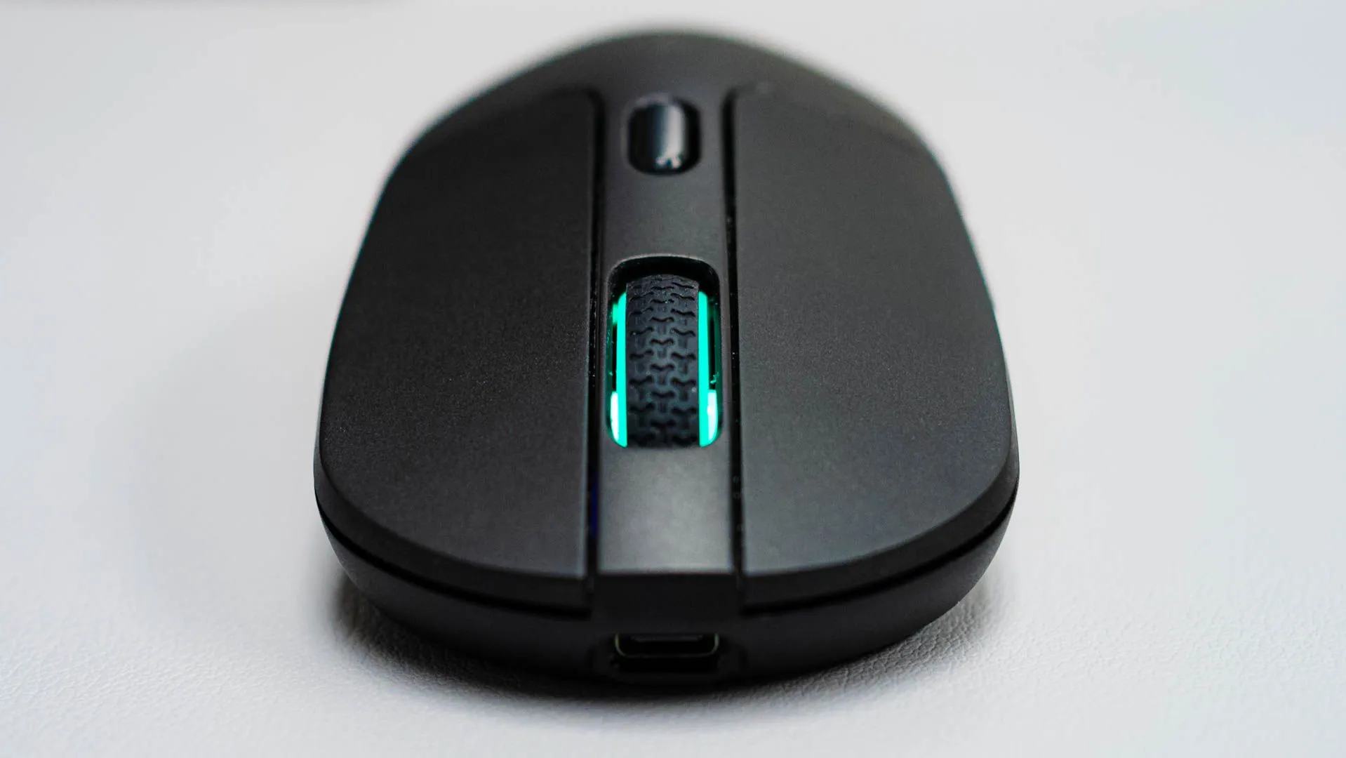 Bánh xe cuộn (scroll wheel) của chuột máy tính, biểu tượng cho tính năng thay đổi tốc độ cuộn trang trong Firefox.