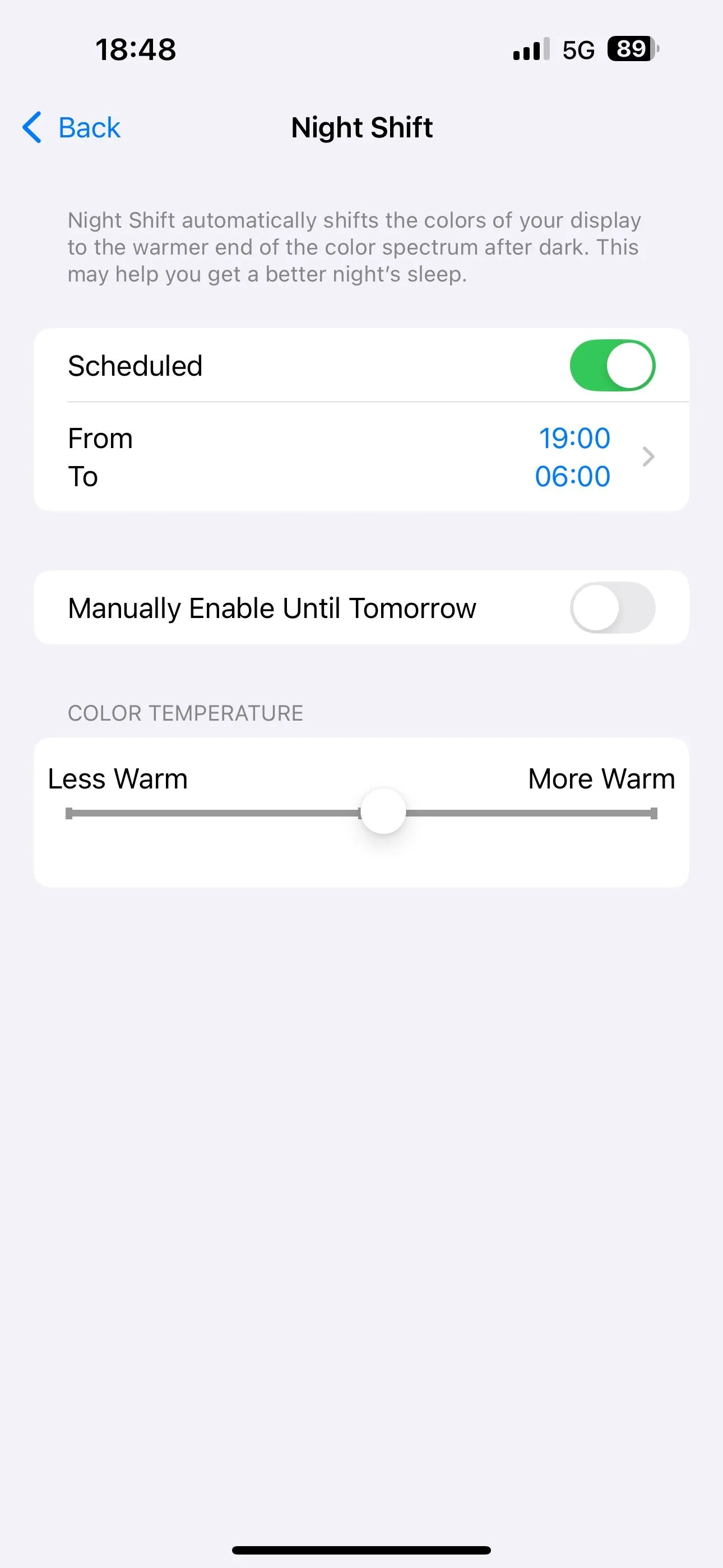 Bật tùy chọn &quot;Đã lên lịch&quot; cho Night Shift trong Cài đặt iOS.