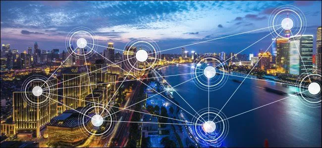 Biểu đồ minh họa khái niệm điện toán biên (Edge Computing), một lĩnh vực phát triển mạnh mẽ nhờ Linux.