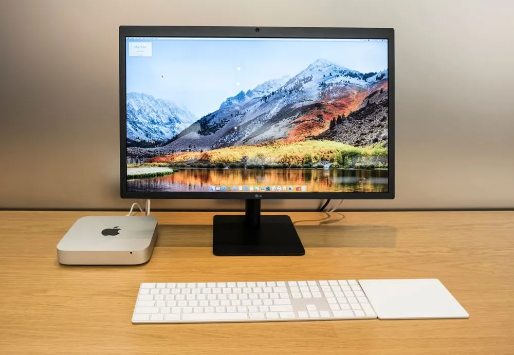 Cửa hàng Apple ở Hong Kong trưng bày Mac Mini 2018.