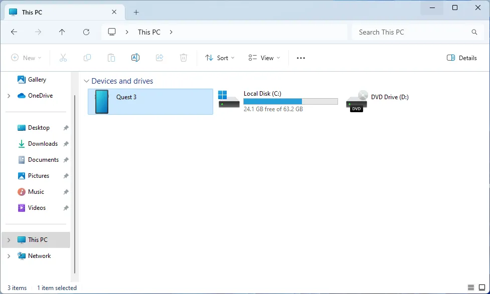Cửa sổ &quot;This PC&quot; trong Windows hiển thị các ổ đĩa và thiết bị được kết nối, minh họa sự thiếu trực quan của hệ thống ký tự ổ đĩa