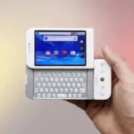 Điện thoại T-Mobile G1, smartphone Android thương mại đầu tiên với bàn phím QWERTY trượt và màn hình cảm ứng, đánh dấu sự khởi đầu của kỷ nguyên Android.