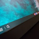 Giao diện thanh tác vụ Samsung DeX hiển thị trên màn hình di động, minh họa cách các biểu tượng có thể gây xao nhãng.