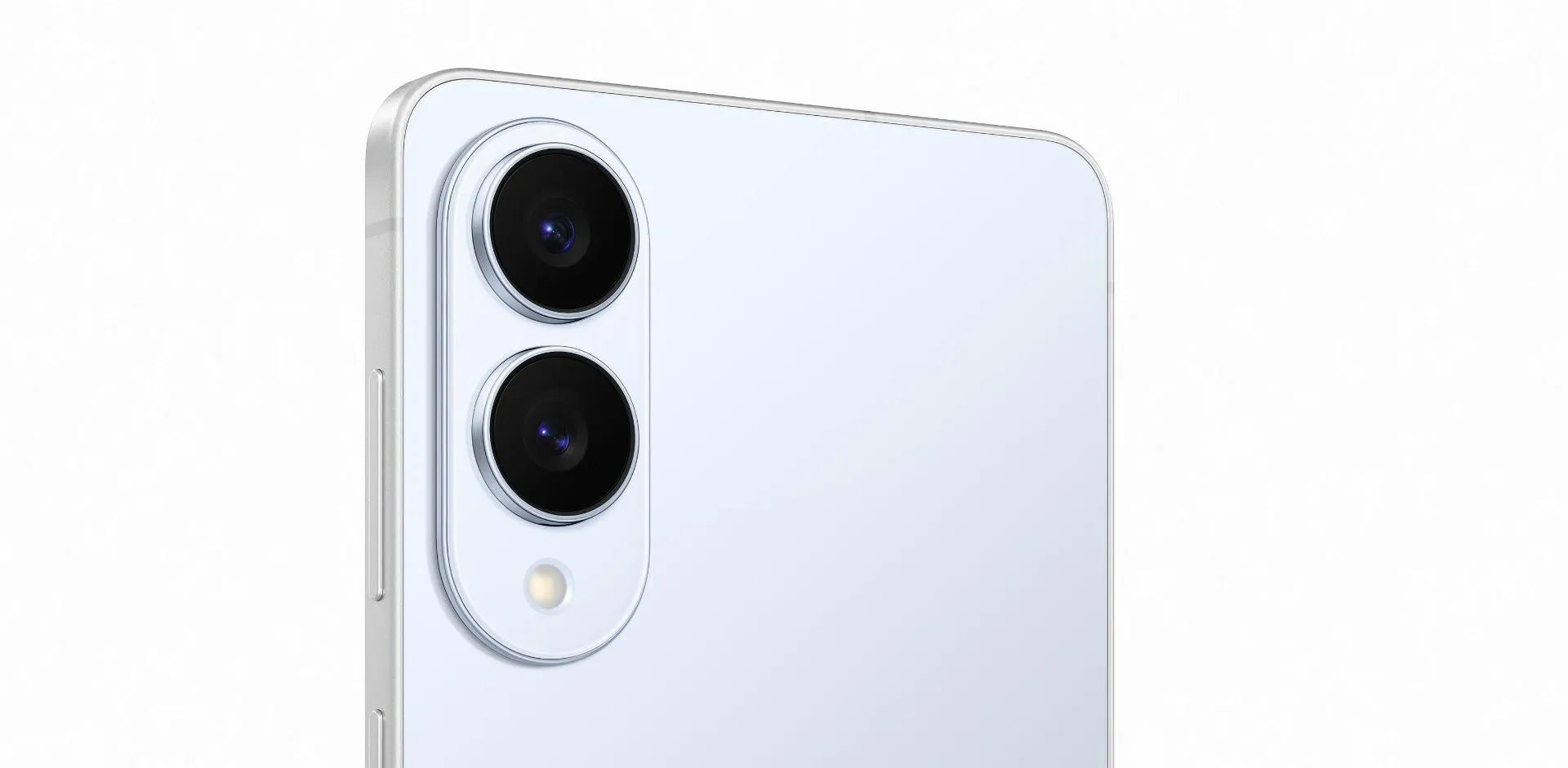 Hệ thống camera kép của Galaxy S25 Edge, bao gồm cảm biến chính và siêu rộng.