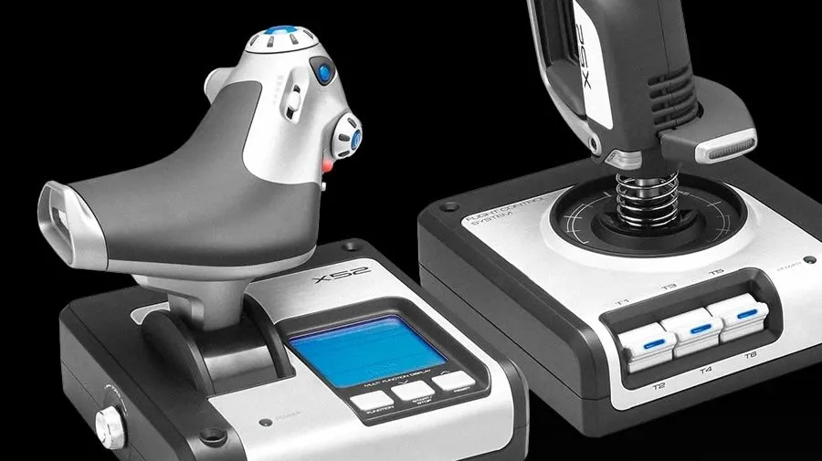 Hệ thống cần lái mô phỏng Logitech Saitek X52 HOTAS chuyên nghiệp, bao gồm cần lái và cần ga, được thiết kế cho game giả lập bay.