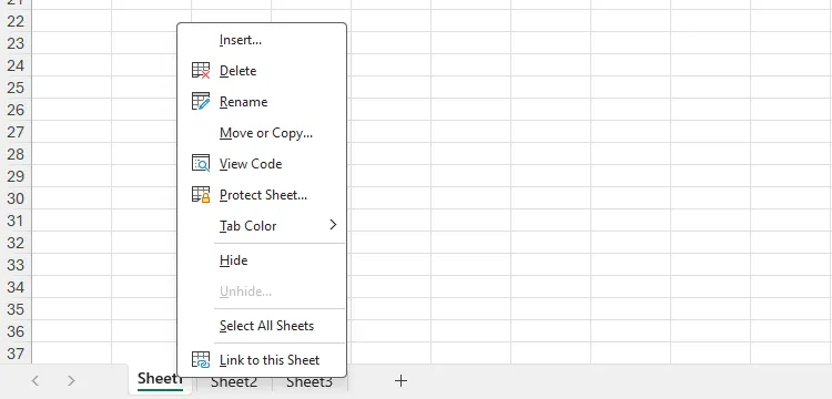Menu chuột phải trên tab sheet trong Excel mở rộng, hiển thị tùy chọn Rename cùng các lựa chọn khác để quản lý sheet.