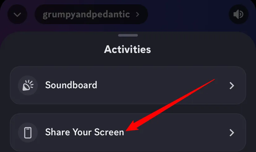 Nhấn &quot;Share Your Screen&quot; để bắt đầu chia sẻ màn hình trong cuộc gọi riêng tư trên Discord di động.