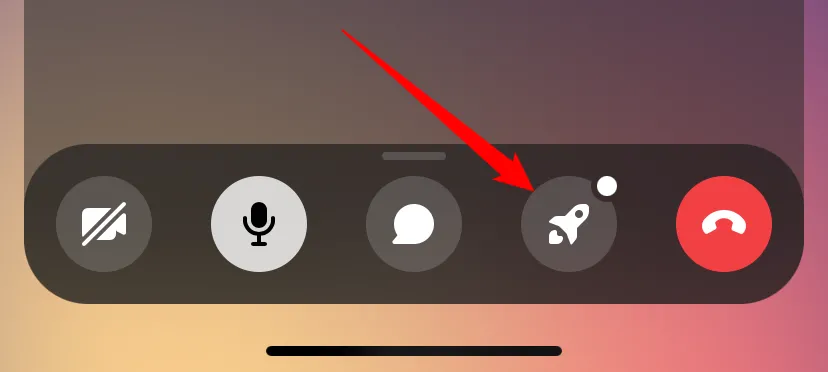 Nhấn vào biểu tượng tên lửa để mở tùy chọn chia sẻ màn hình trên Discord mobile.