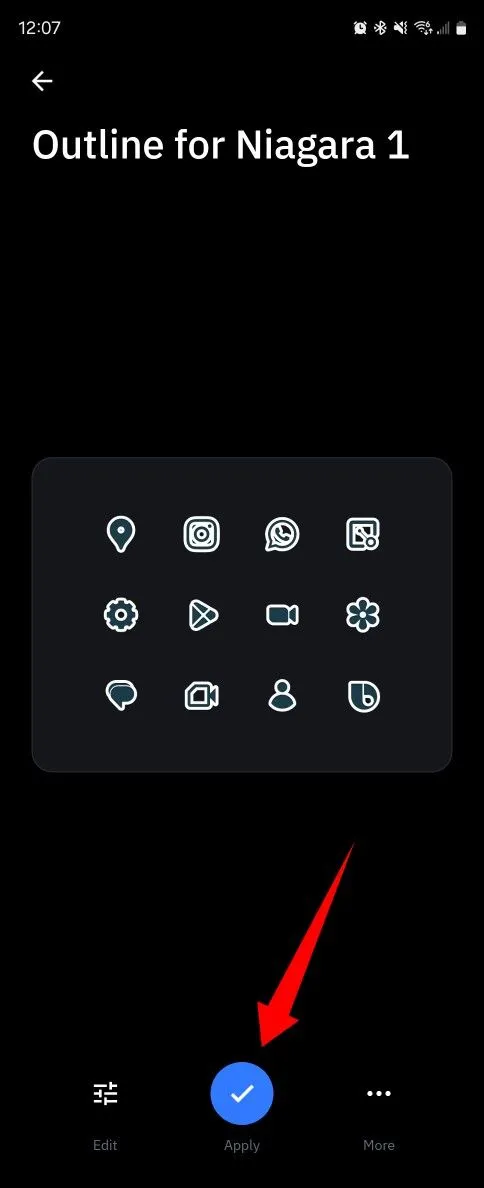 Nút &quot;Apply&quot; màu xanh lá cây trong Icon Pack Studio, dùng để áp dụng các thay đổi icon đã chỉnh sửa.
