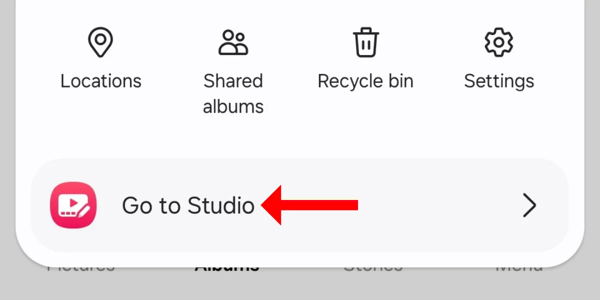Nút &quot;Đi tới Studio&quot; trong ứng dụng Thư viện ảnh (Gallery) trên Galaxy S25