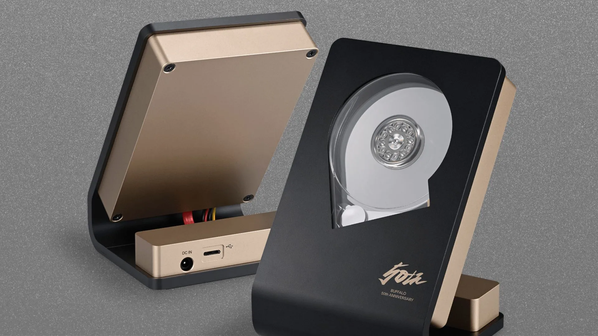 Ổ cứng HDD Buffalo Skeleton với thiết kế trong suốt