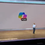 Ông Rajesh Jha giới thiệu biểu tượng Copilot mới trong Microsoft 365 tại sự kiện Ignite 2024.