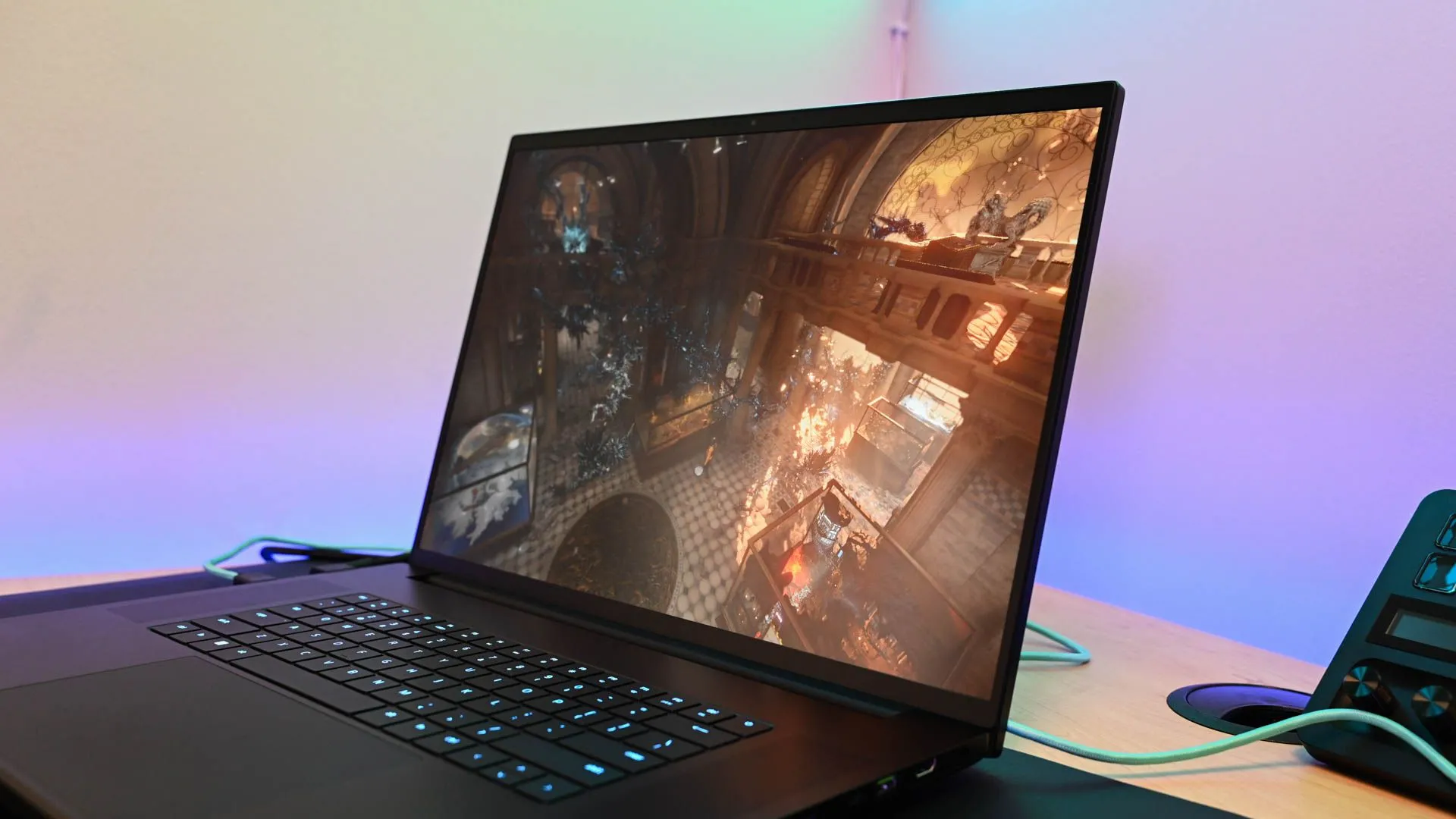Phần mềm TimeSpy 3DMark Benchmark đang chạy trên laptop Razer Blade 18, hiển thị điểm số và thông số kiểm tra hiệu năng GPU.