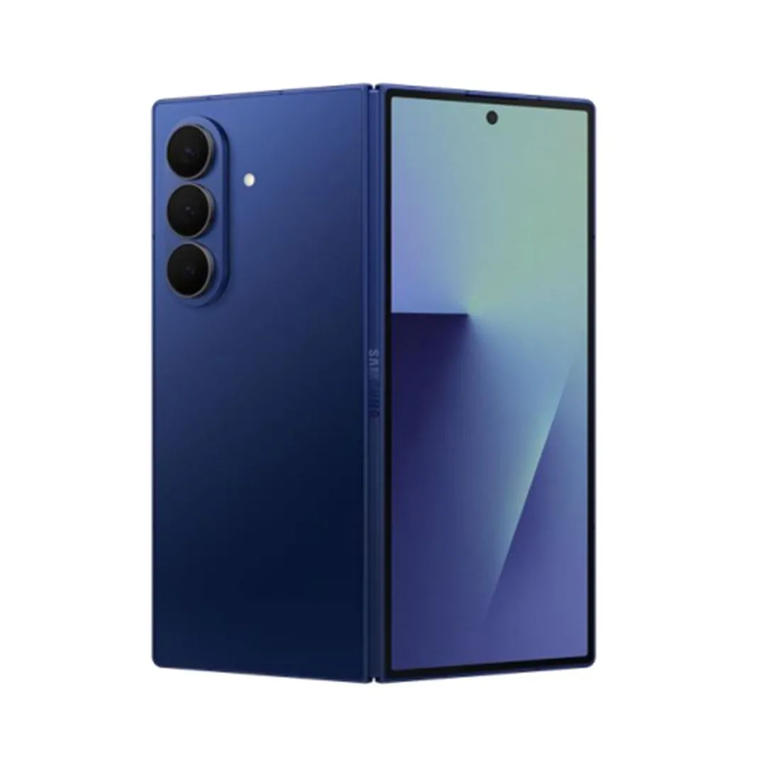 Samsung Galaxy Z Fold 7 hiển thị trên nền trắng, nhấn mạnh thiết kế hiện đại và tinh tế.