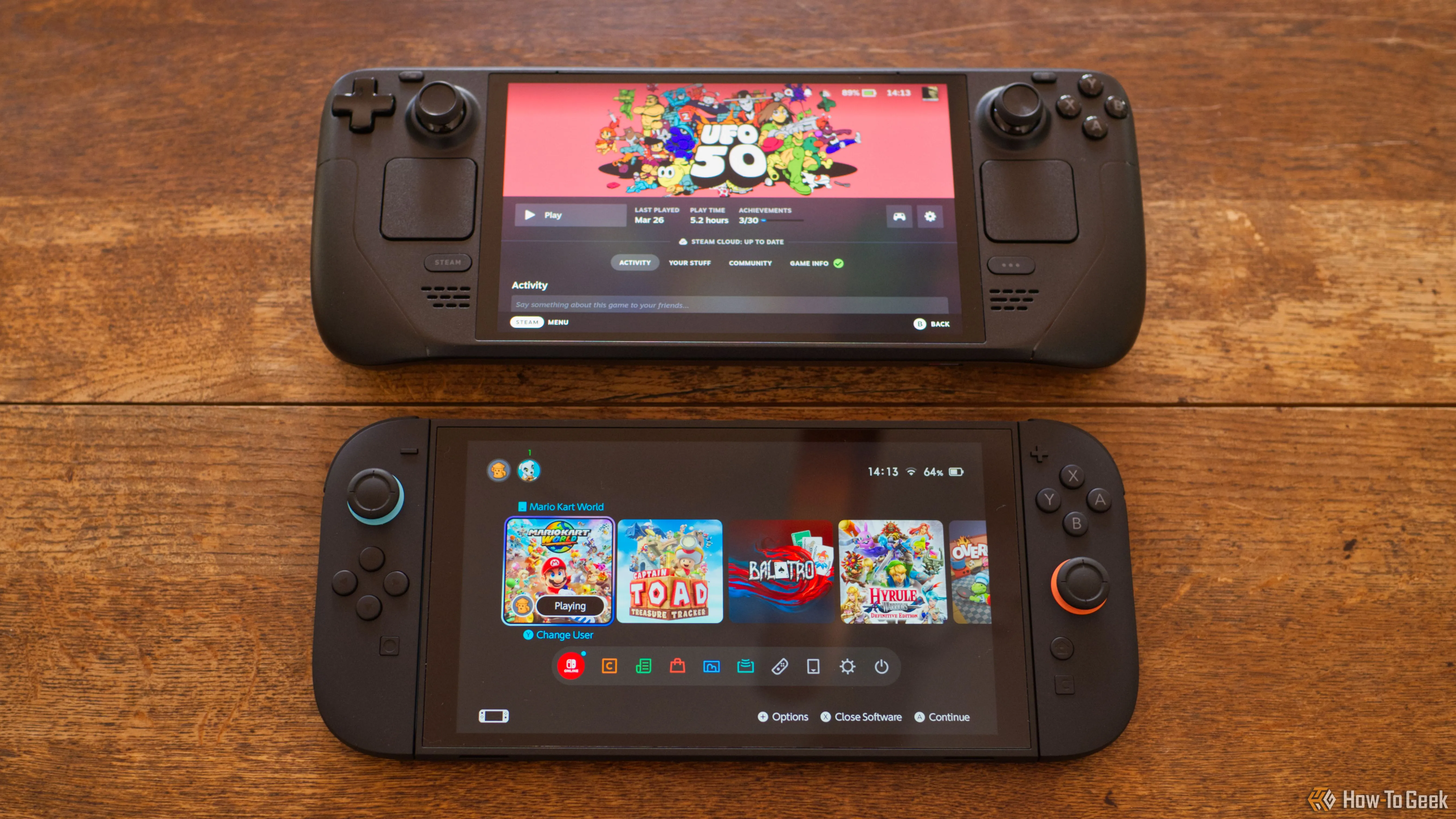 So sánh kích thước giữa Steam Deck OLED và Nintendo Switch 2, cho thấy sự khác biệt về độ dày và tổng thể.