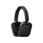 Tai nghe Nothing Headphone (1) màu trắng với thiết kế trong suốt độc đáo, đặt trên nền phông trắng, nổi bật từng chi tiết.