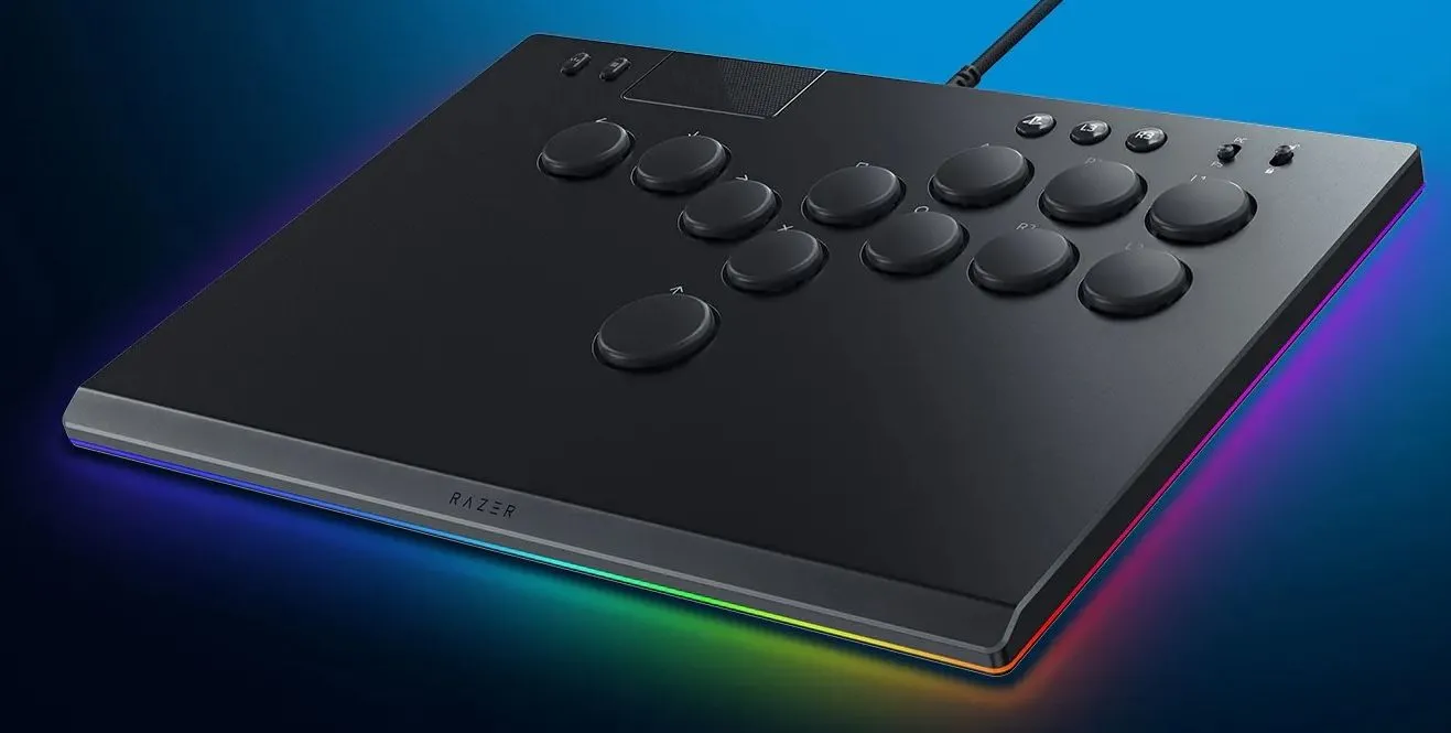 Tay cầm all-button Razer Kitsune, thiết kế tối ưu cho tốc độ và độ chính xác trong game đối kháng.