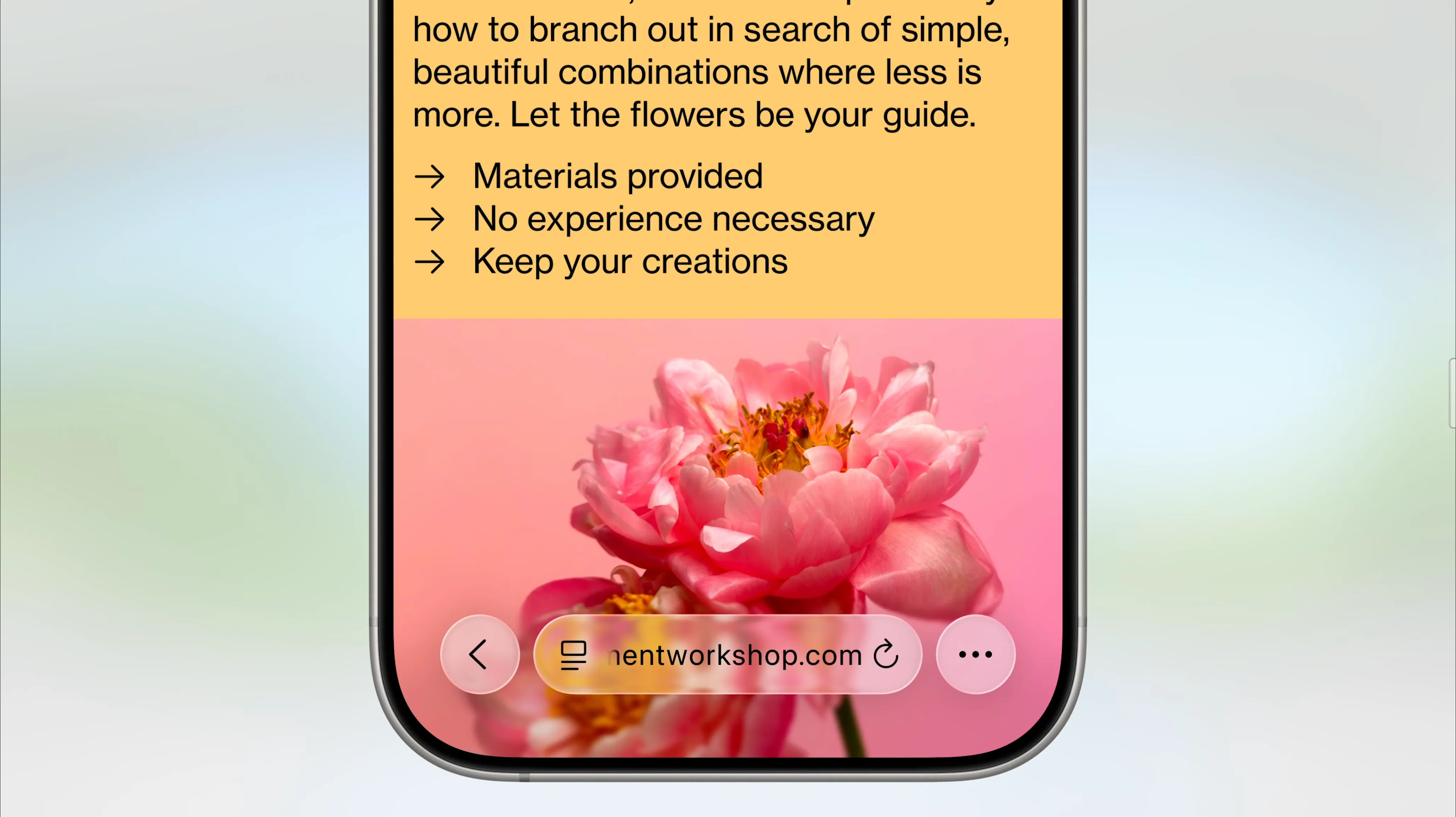 Thanh địa chỉ URL được thiết kế lại của trình duyệt Safari trên iOS 26, nổi trên nội dung.