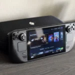 Thiết bị Steam Deck OLED của Valve, minh họa khả năng cải thiện thời lượng pin trong tương lai