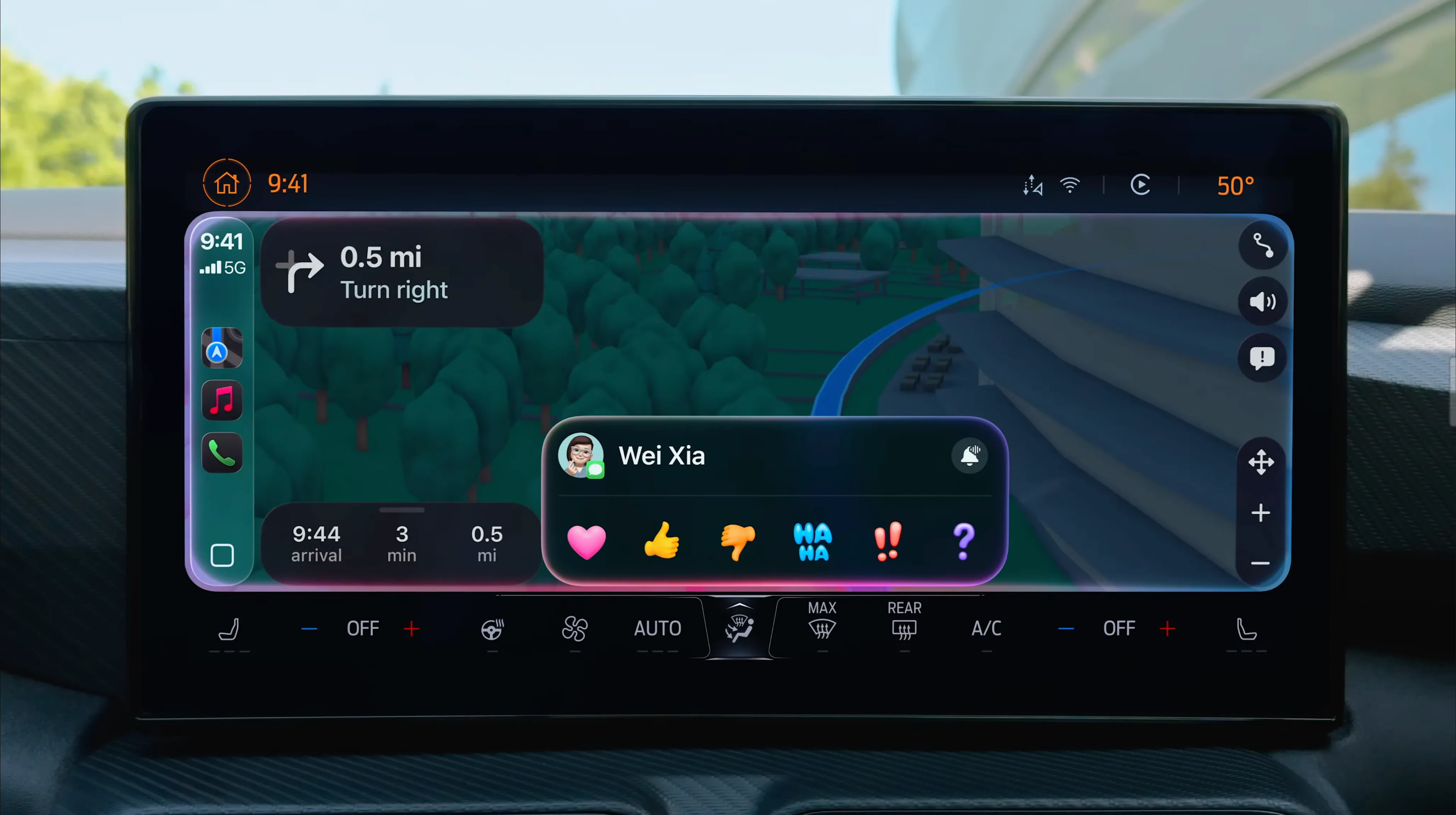 Tính năng Tapbacks mới trong ứng dụng Tin nhắn của CarPlay trên iOS 26, hỗ trợ phản hồi nhanh.