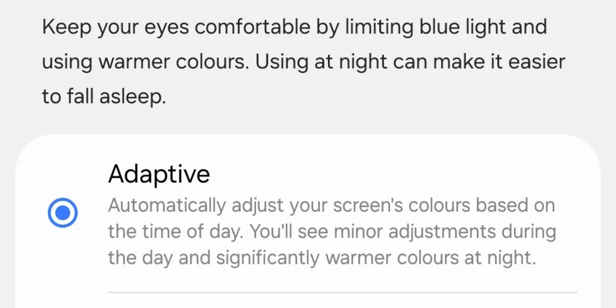 Tùy chọn chế độ Bảo vệ mắt thích ứng (Adaptive eye comfort shield) tự động trên Galaxy S25