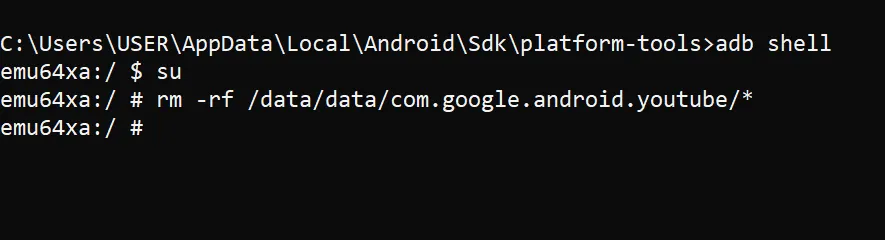 Xóa dữ liệu ứng dụng YouTube thủ công trên thiết bị Android đã root bằng lệnh &quot;rm -rf&quot; trong môi trường shell của ADB.